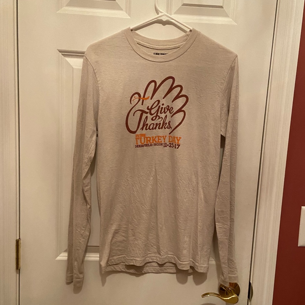 ✨5/$15✨ Long sleeve t-shirt